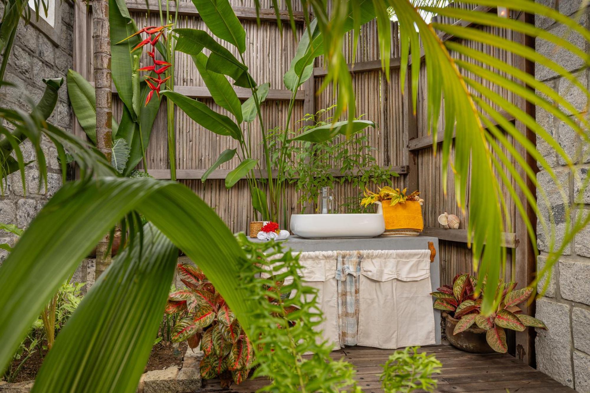 Komba Cabana Nosy Komba Exterior photo